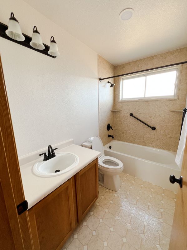Top Bathroom Remodeling Companies in Baraboo, WI